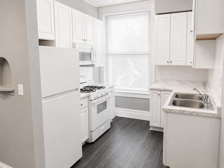 More Photos Of 14 3rd St NW, Faribault Storefront Retail Residential For Sale