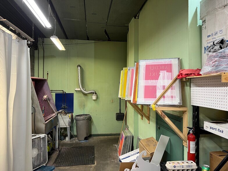 More Photos Of 8 N Main St, Rittman Storefront Retail Office For Lease