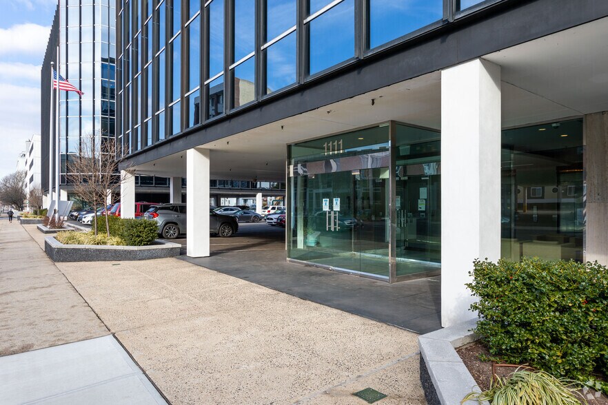 More Photos Of 1111 Summer St, Stamford Office For Lease