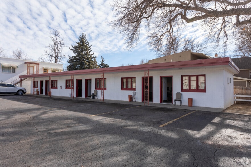 More Photos Of 928 N Lincoln Ave, Loveland Hotel For Sale
