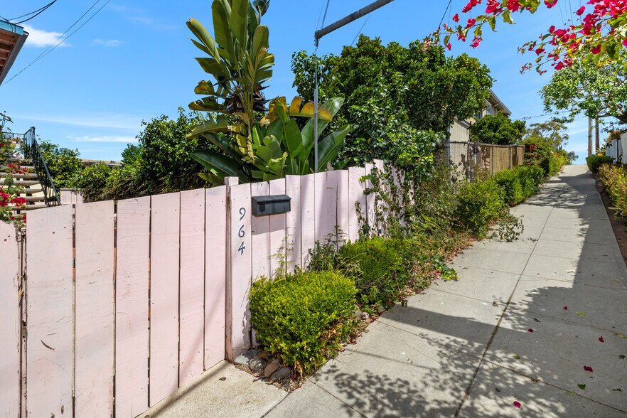 More Photos Of 2801-2807 Columbia St, San Diego Apartments For Sale