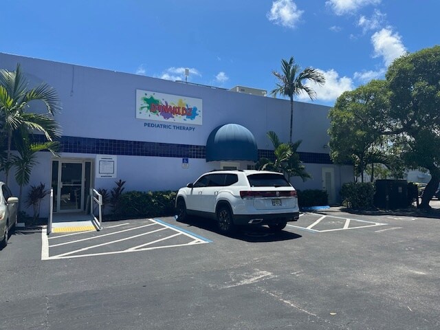 More Photos Of 1117 E Hallandale Beach Blvd, Hallandale Beach Medical For Lease