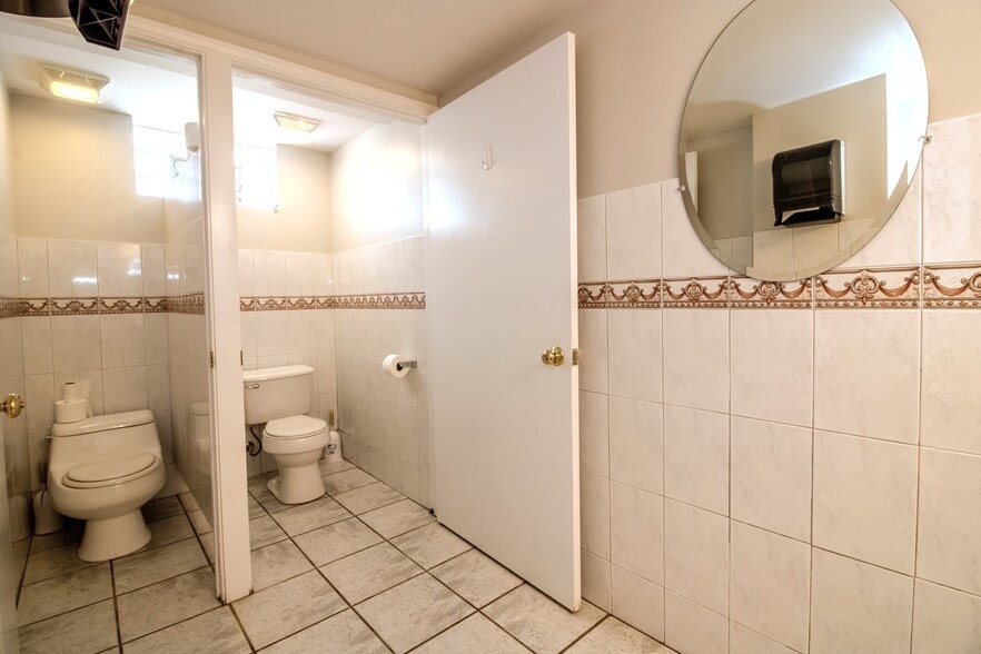 More Photos Of 207 N Prettyman St, Knox Religious Facility For Sale