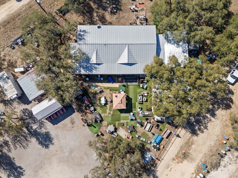 More Photos Of 33855 Blanco Rd, Bulverde Bar For Sale