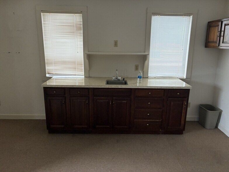 More Photos Of 212 W Water St, Plymouth Office Residential For Lease