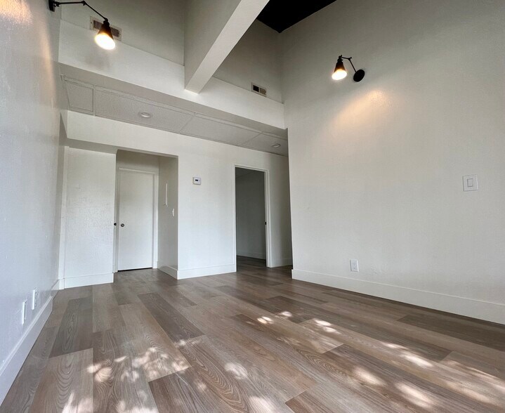 More Photos Of 5320 Carpinteria Ave, Carpinteria Office For Lease