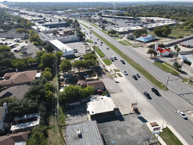 More Photos Of 7113 Bandera Rd, San Antonio Freestanding For Sale
