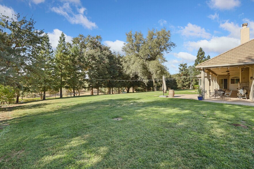 More Photos Of 24521 N McIntire Rd, Clements Land For Sale