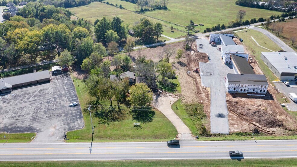 More Photos Of 2280 N Center St, Fayetteville Office For Sale