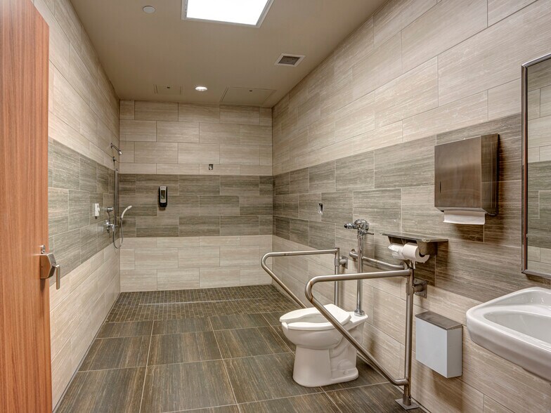 More Photos Of 3801 Bienville Ave, New Orleans Rehabilitation Center For Lease