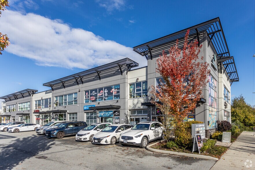 More Photos Of 9111 Beckwith Rd, Richmond Showroom For Lease