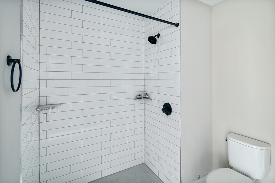 More Photos Of 2600 W Girard Ave, Philadelphia Apartments For Sale