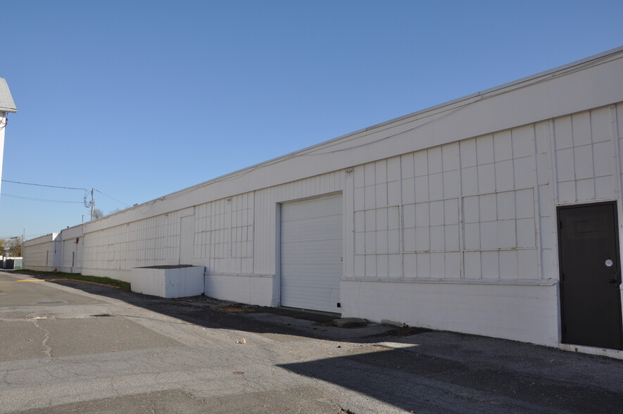 Primary Photo Of 375 Fairfield Ave, Stamford Manufacturing For Lease