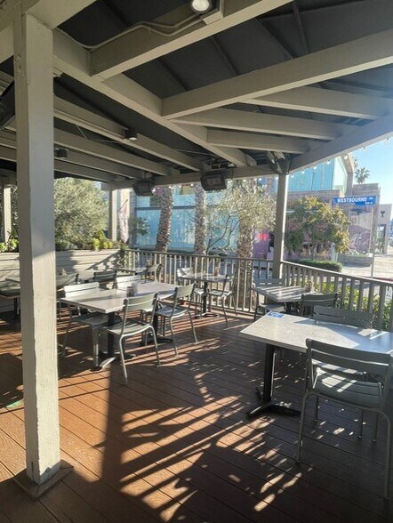More Photos Of 8607 Melrose Ave, West Hollywood Restaurant For Lease