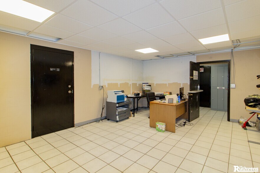 More Photos Of 1310 E Canal St, Mulberry Auto Repair For Sale