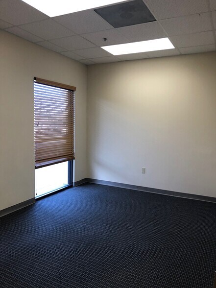 More Photos Of 5745 Essen Ln, Baton Rouge Office For Lease