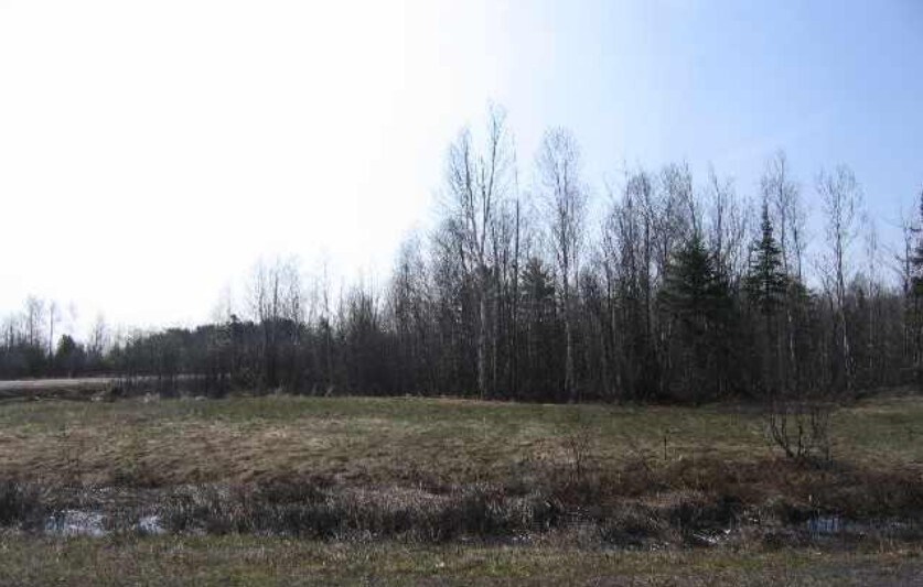 More Photos Of Lot 2 Airpark Blvd, Calumet Land For Sale