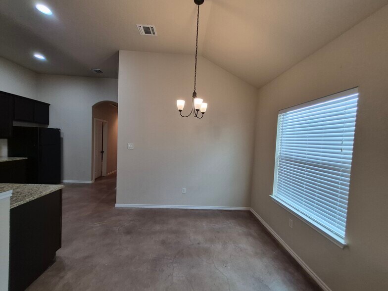 More Photos Of 698 Saengerhalle Rd, New Braunfels Apartments For Sale