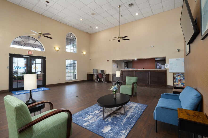 More Photos Of 1301 W Expressway 83, Pharr Hotel For Sale