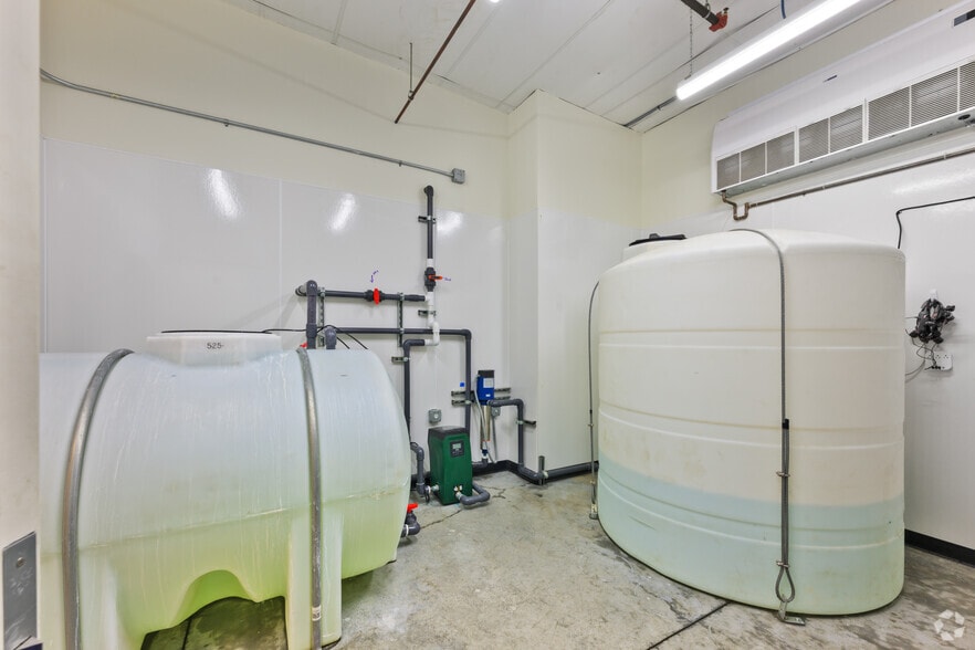 More Photos Of 84829 Avenue 48, Coachella Manufacturing For Sale