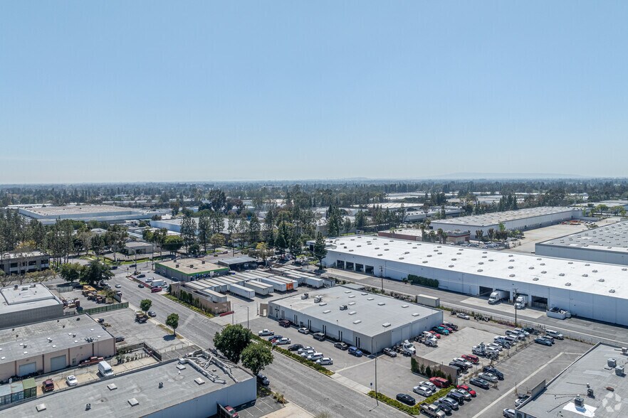 More Photos Of 15605 Cornet St, Santa Fe Springs Warehouse For Lease