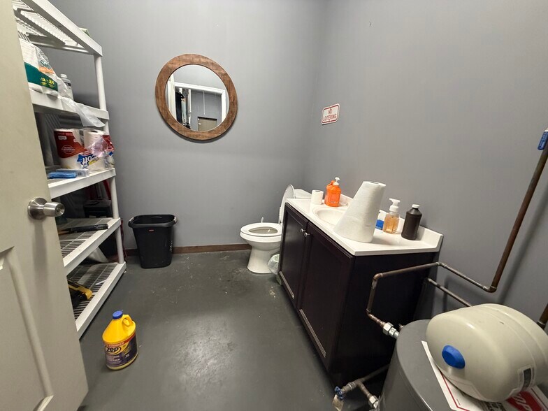 More Photos Of 1200 Dean Ave SE, Rome Self Storage For Sale