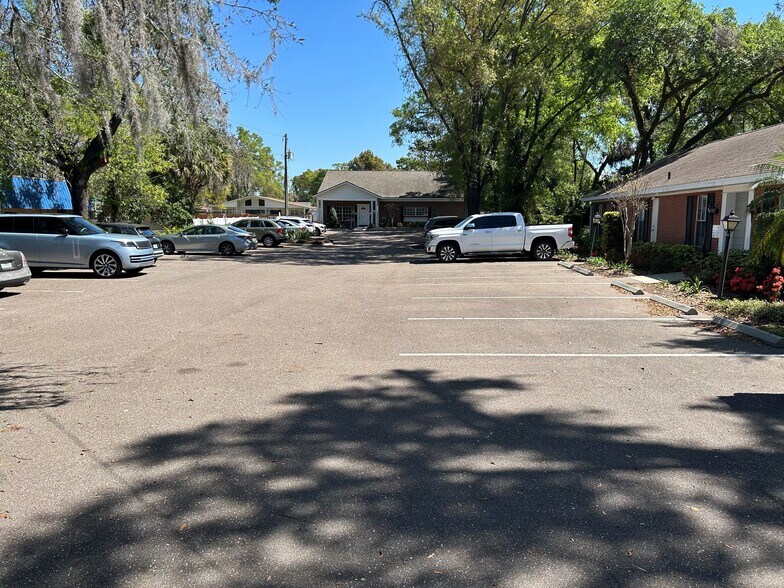 More Photos Of 213 Kingsway Rd, Brandon Medical For Lease