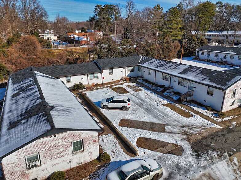 More Photos Of 400 Berryman St, Greensboro Apartments For Sale