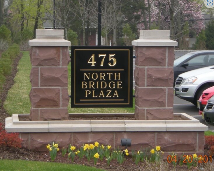 Primary Photo Of 475 N Bridge St, Bridgewater Medical For Lease