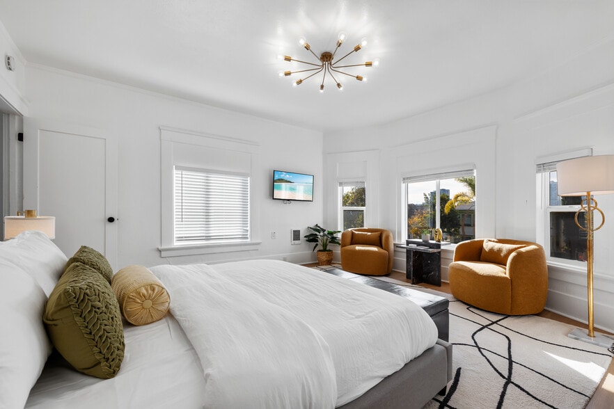 More Photos Of 1055 21st Street, San Diego Apartments For Sale