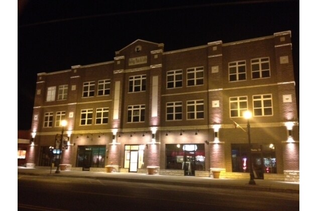 More Photos Of 1114 Commercial St, Emporia Storefront Retail Residential For Lease