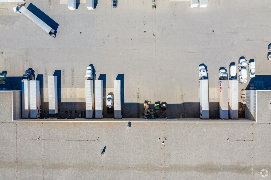 More Photos Of 8450 Lawson Rd, Milton Warehouse For Lease