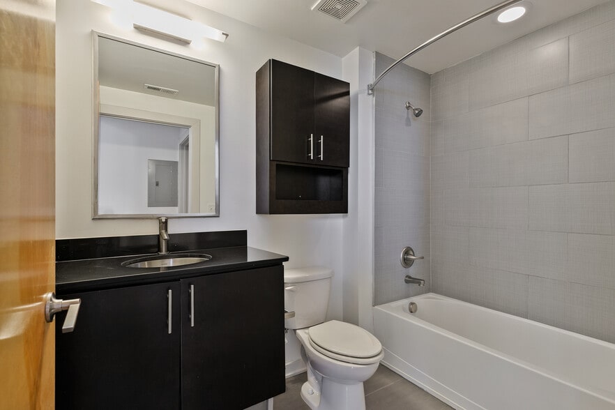 More Photos Of 601 Stockton St, Richmond Apartments For Sale