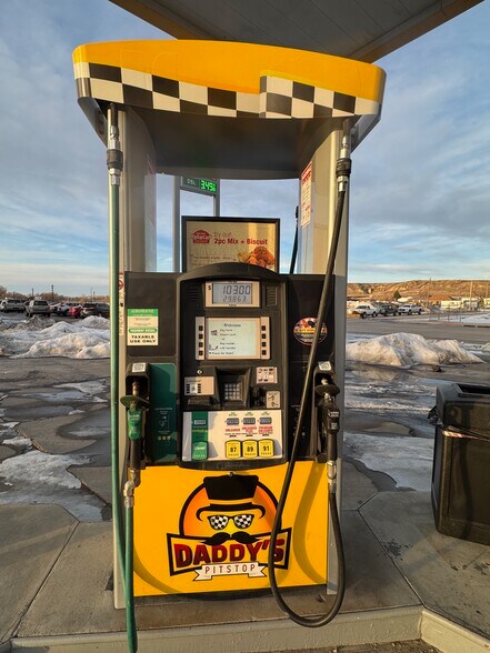 More Photos Of 2490 N Main St, Sheridan Convenience Store For Sale