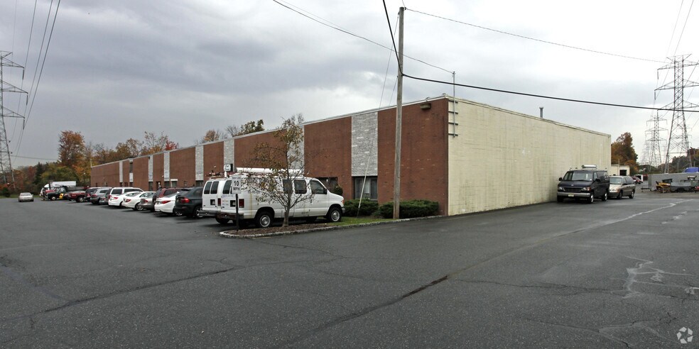 More Photos Of 1-32 Merry Ln, East Hanover Warehouse For Lease