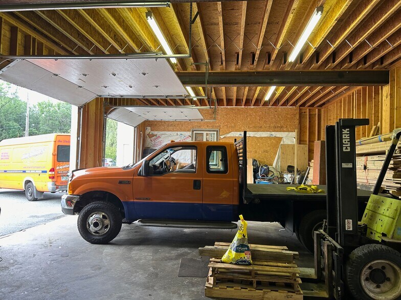 More Photos Of 2617 Hartford Ave. Ave, White River Junction Office For Sale