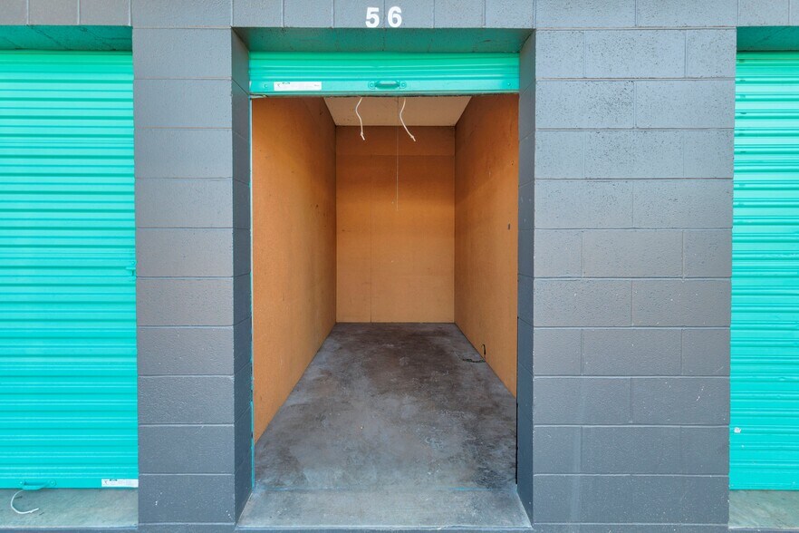More Photos Of 497 SE H St, Grants Pass Self Storage For Sale