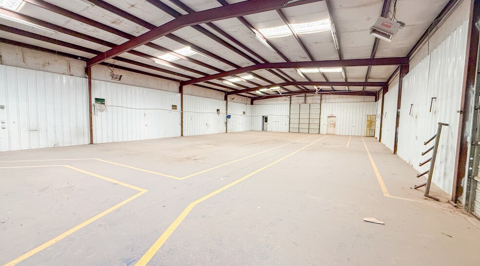 More Photos Of 3611 E State Highway 158, Midland Unknown For Lease