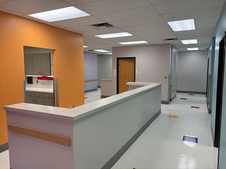 More Photos Of 1090 9th Ave SW, Bessemer Medical For Sale