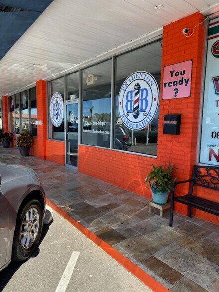Primary Photo Of 5120 Manatee Ave, Bradenton Unknown For Lease