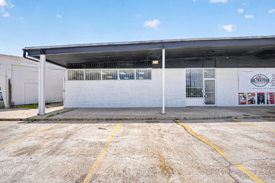More Photos Of 4652 Holmes Rd, Houston Freestanding For Lease