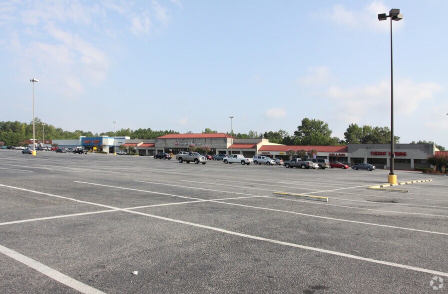 More Photos Of 4125 Buford Dr, Buford Unknown For Lease