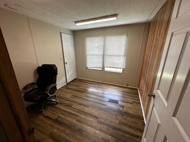 More Photos Of 2820 Gray Hwy, Macon-Bibb Freestanding For Lease