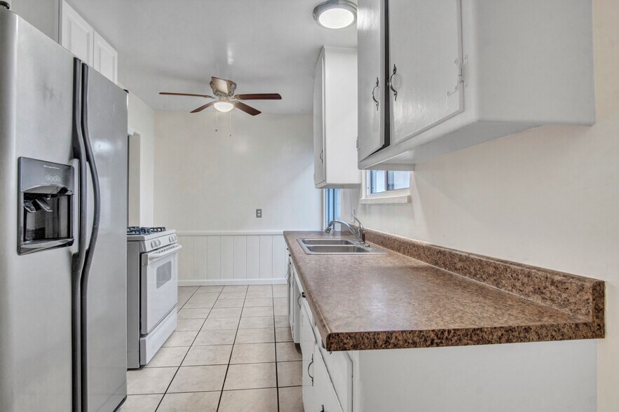 More Photos Of 13226 Vanowen St, North Hollywood Apartments For Sale