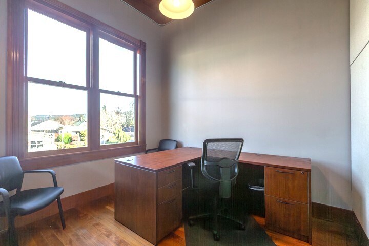 More Photos Of 1705-1717 Willamette Falls Dr, West Linn Storefront Retail Office For Lease