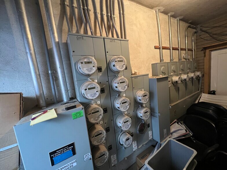 More Photos Of 6008 College Ave, Oakland Storefront Retail Residential For Sale