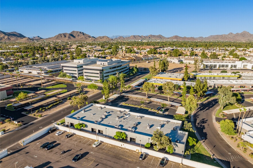 More Photos Of 2410 W Royal Palm Rd, Phoenix Light Manufacturing For Sale
