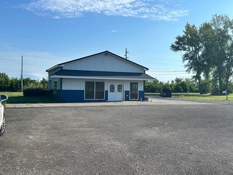 More Photos Of 3857 State Route 104, Williamson Freestanding For Sale