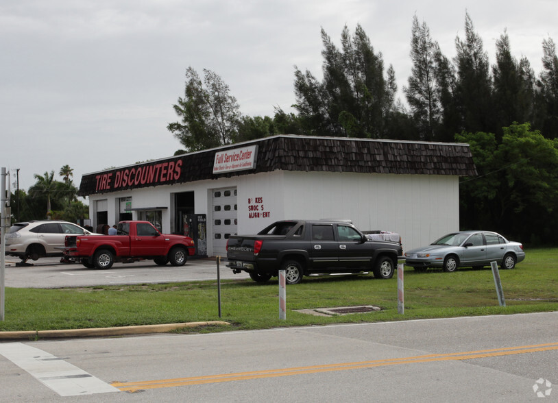 Primary Photo Of 1308 Tamiami Trl, Punta Gorda Auto Repair For Sale