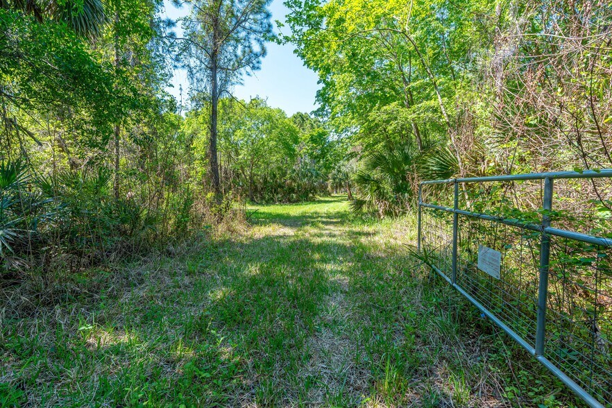 More Photos Of 0 U.S. 1, Oak Hill Land For Sale